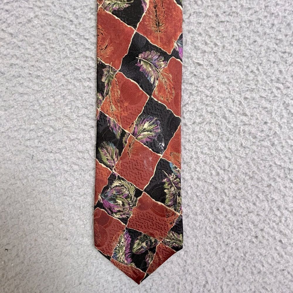 Hugo Boss men’s Feather Patterned Tie silk rust and black
